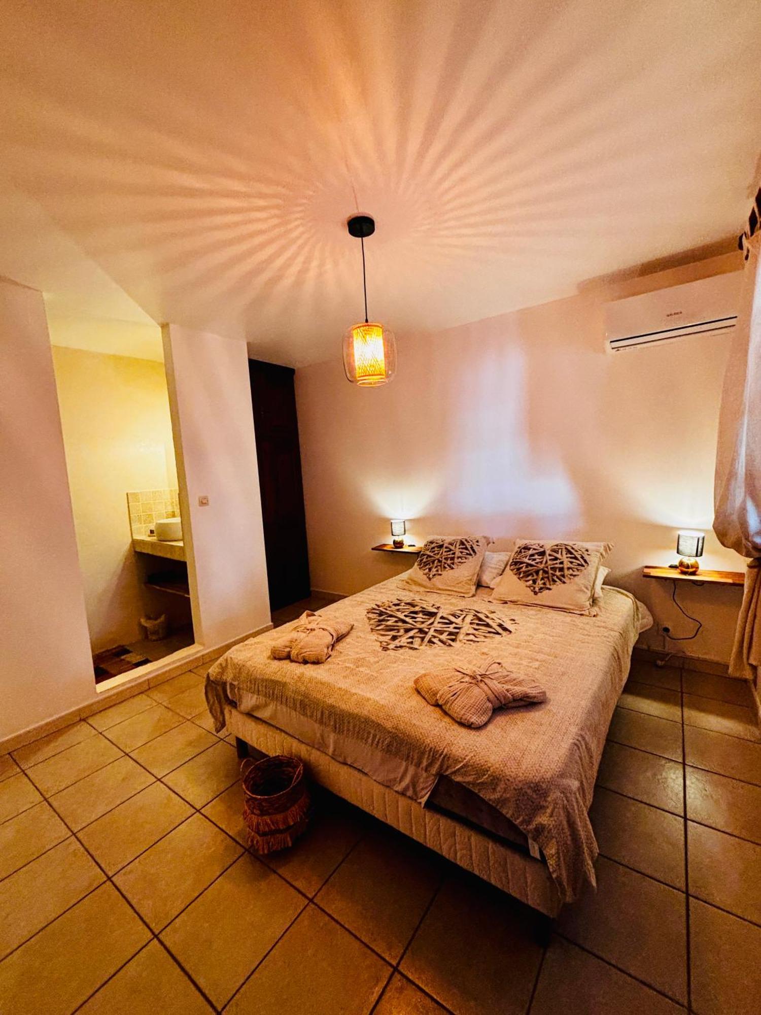 Cocon Romantique La Saline Les Bains Exterior foto